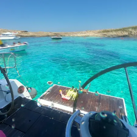 Botel White Lady *